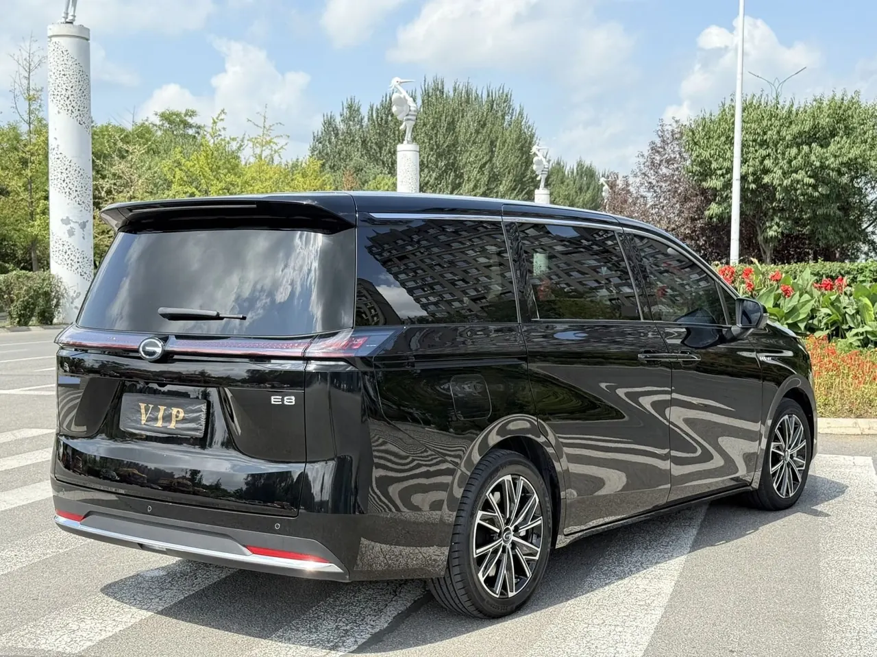 GAC Trumpchi 2024 E8 2.0 150km MAX Automatic Transmission 4