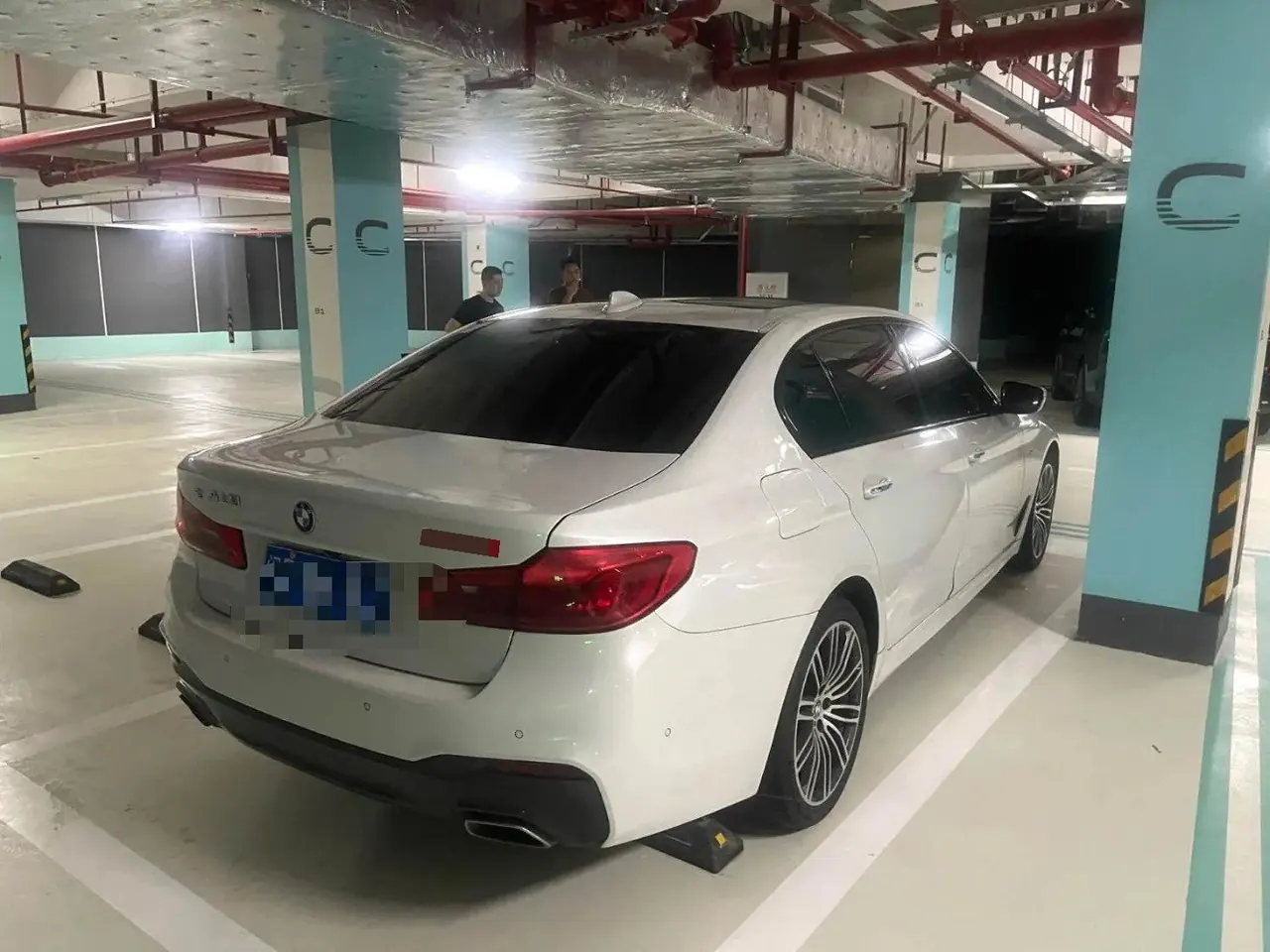 BMW 3 Series 2026 325i 2.0T M Sports Suit Automatic Gear 5