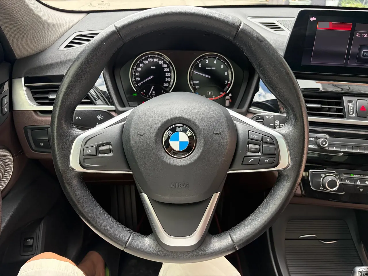 BMW 2021 X1 sDrive20Li 1.5T fashion automatic gear 5