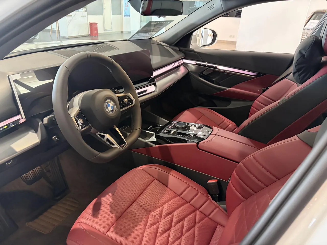 BMW 5 Series 2026 525Li 48V 2.0T M Sports Suit (Modified) Automatic Gear 3