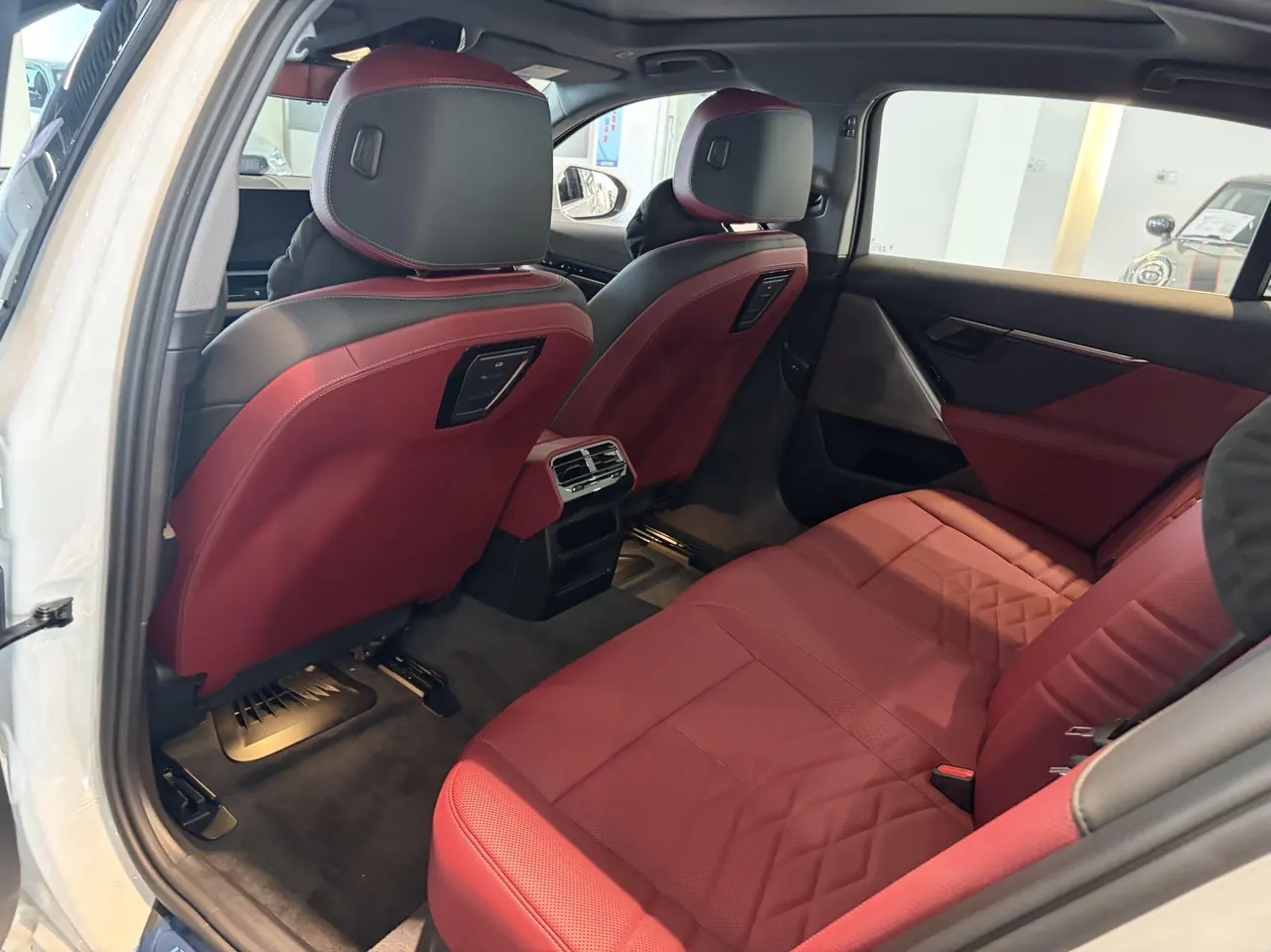 BMW 5 Series 2026 525Li 48V 2.0T M Sports Suit (Modified) Automatic Gear 6