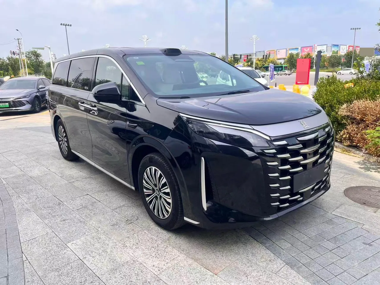BYD 2026 Summer DM-i 1.5T CVT 218km Exceed Model Automatic 3