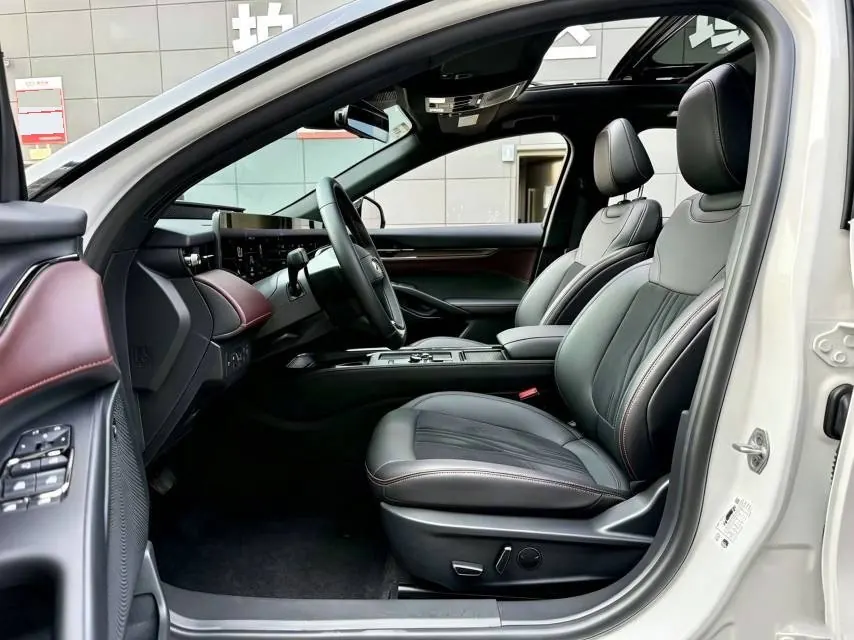 Ford 2022 Mondeo 2.0T EcoBoost 245 Extreme (Modified) Automatic Gear 5