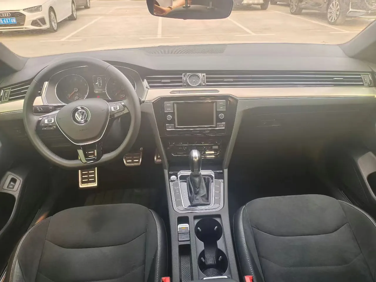 Volkswagen 2020 CC 2.0TSI 330TSI Huayan Edition Automatic Gear 9