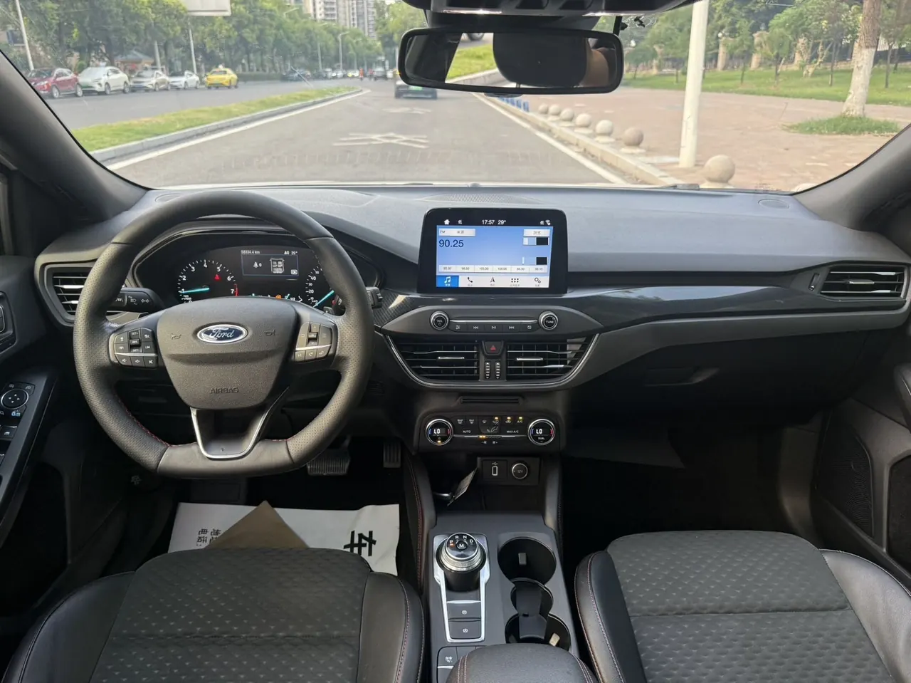 Ford 2020 Fox-hatchback 1.5T EcoBoost 180 ST Line Automatic 10