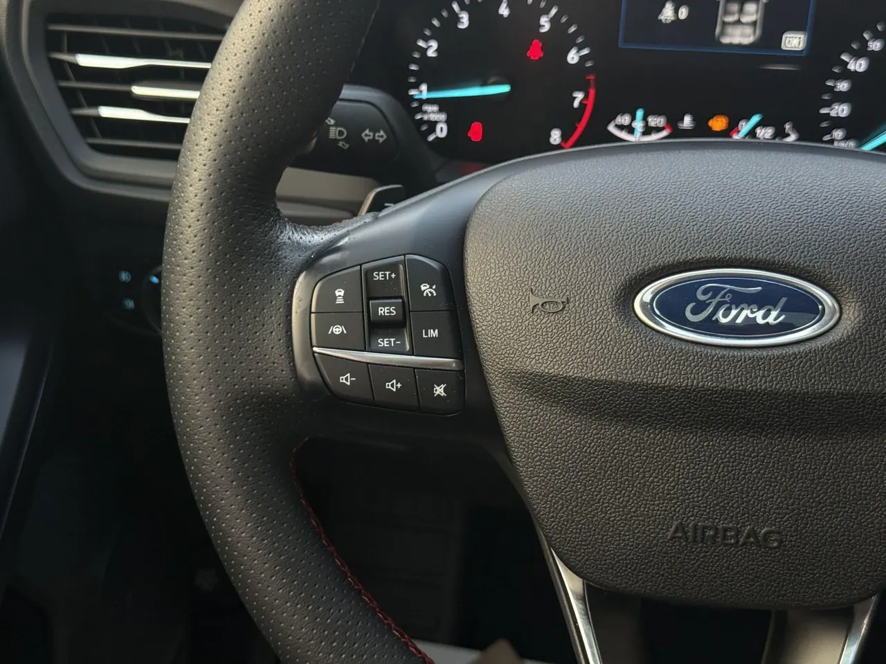 Ford 2020 Fox-hatchback 1.5T EcoBoost 180 ST Line Automatic 13