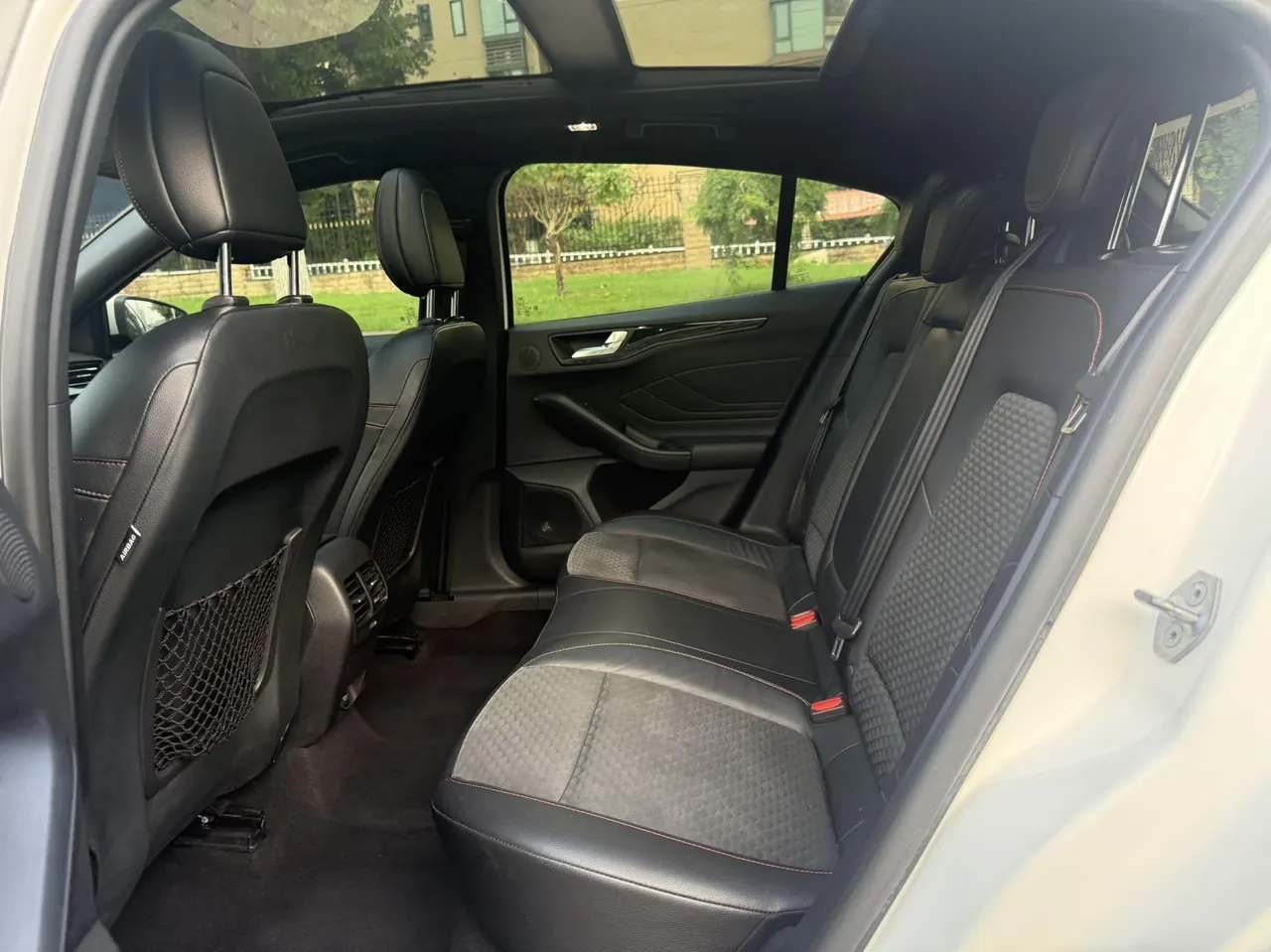 Ford 2020 Fox-hatchback 1.5T EcoBoost 180 ST Line Automatic 9