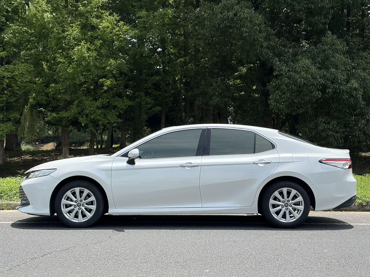 Toyota 2021 Camry 2.0G Stepless Deluxe Edition Automatic Gear 7