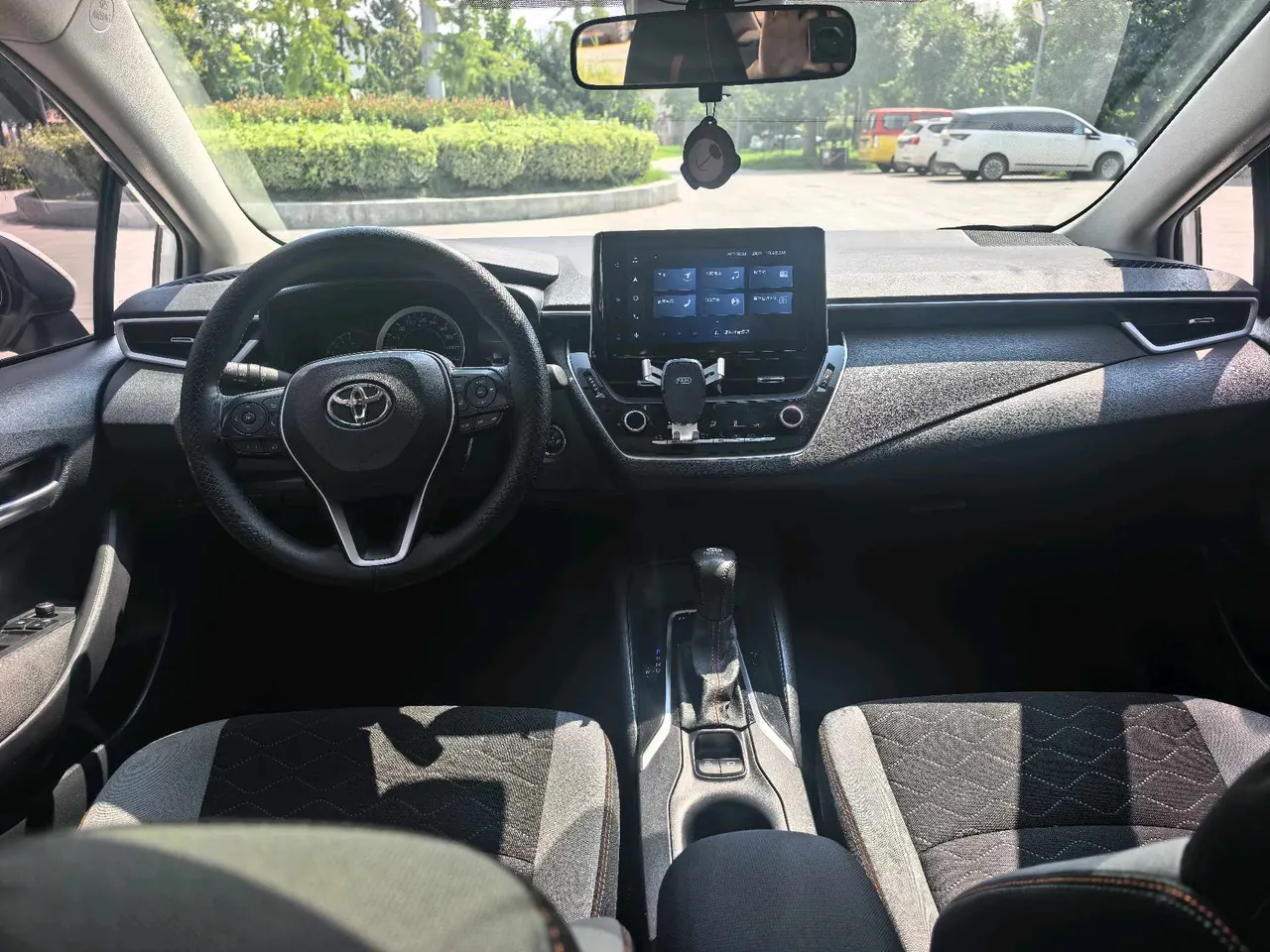 Toyota 2021 corolla 1.2T stepless pioneer PLUS version automatic gear 3