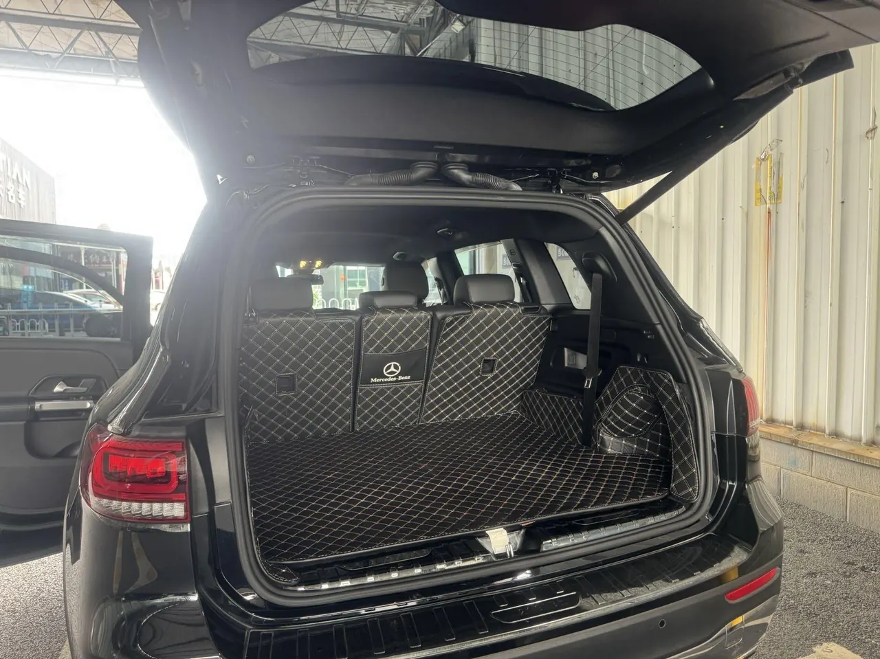 Mercedes Benz 2023 GLB 220 2.0T Dynamic Automatic 4