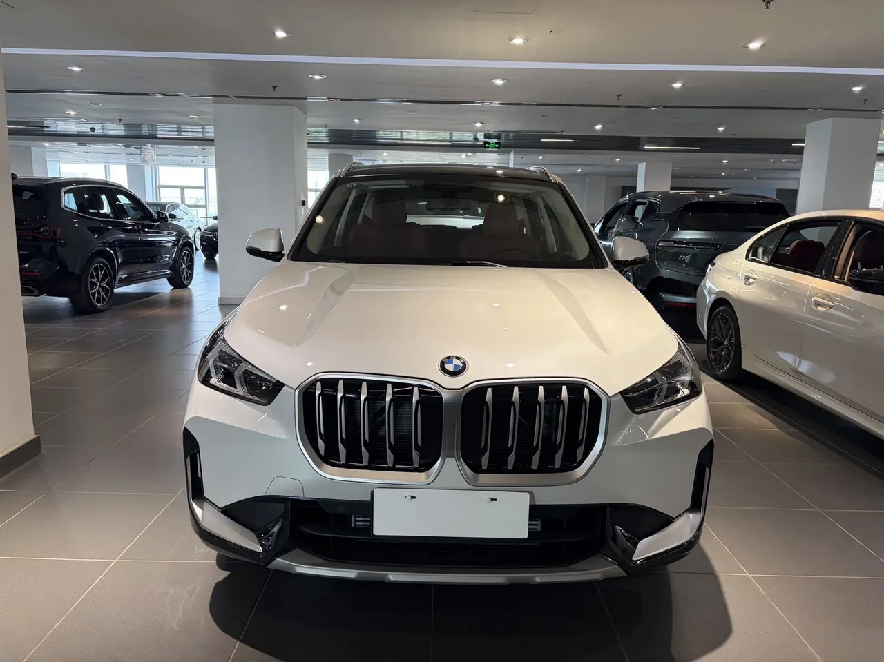 BMW 2026 X1 sDrive25Li 2.0T X design set automatic gear 2