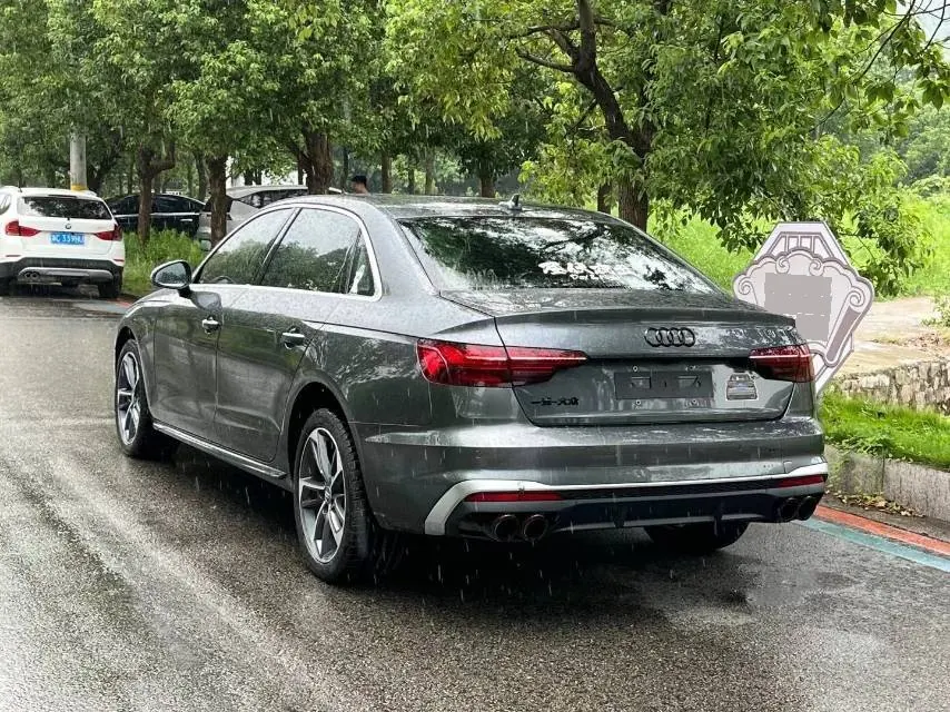 Audi 2020 A4L 2.0TFSI 40TFSI Fashion Dynamic Automatic 3