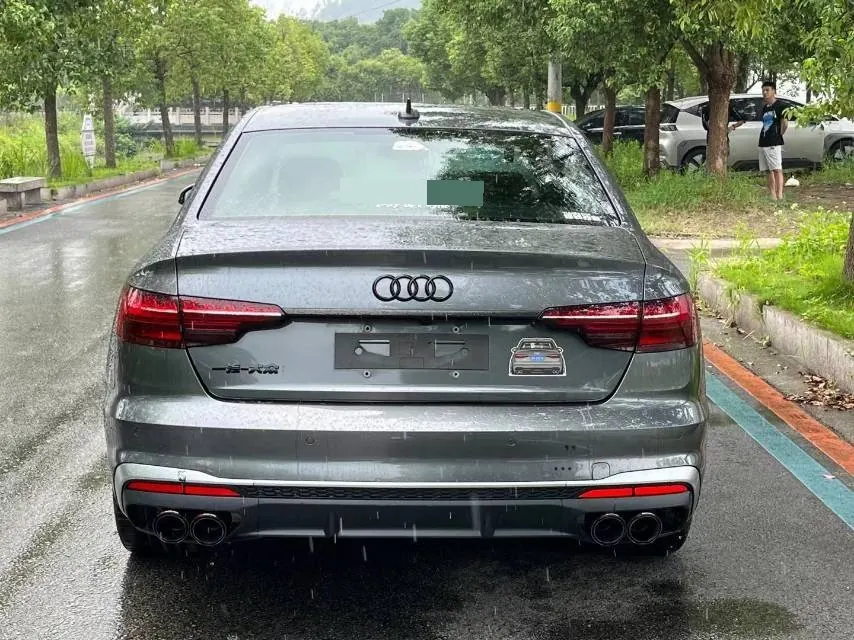 Audi 2020 A4L 2.0TFSI 40TFSI Fashion Dynamic Automatic 4