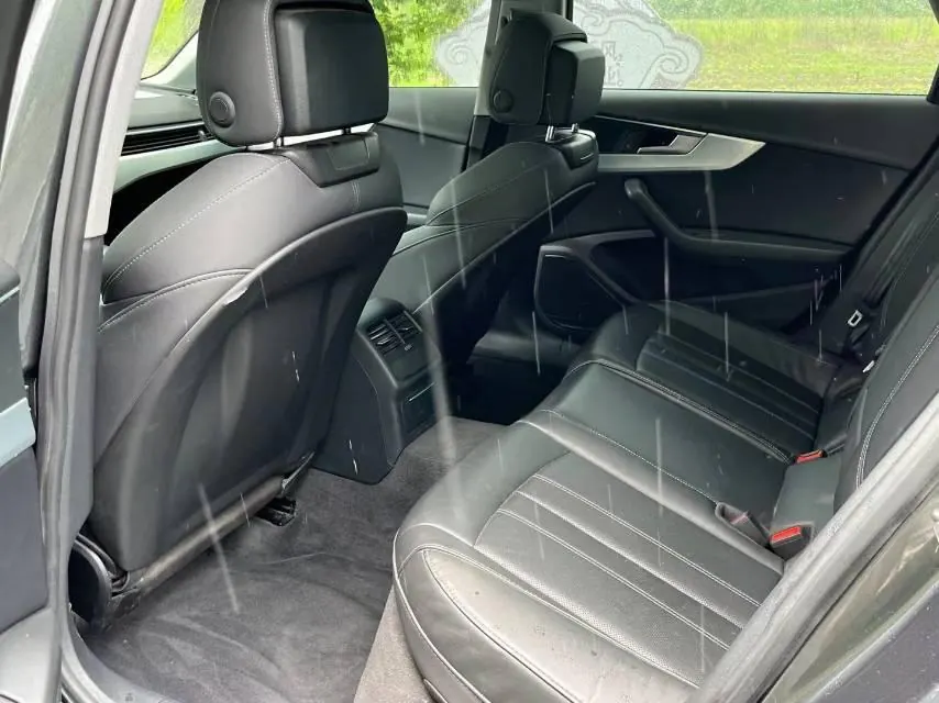 Audi 2020 A4L 2.0TFSI 40TFSI Fashion Dynamic Automatic 5