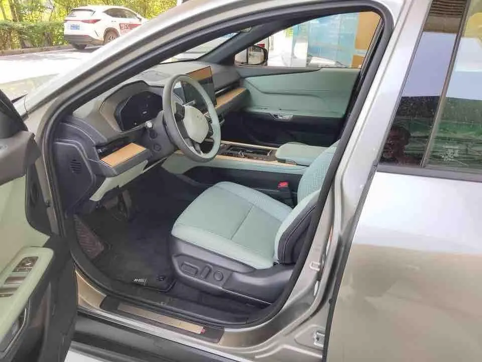 Lexus ES (Imported) 2026 ES300h 2.0 Stepless Automatic Gear 5