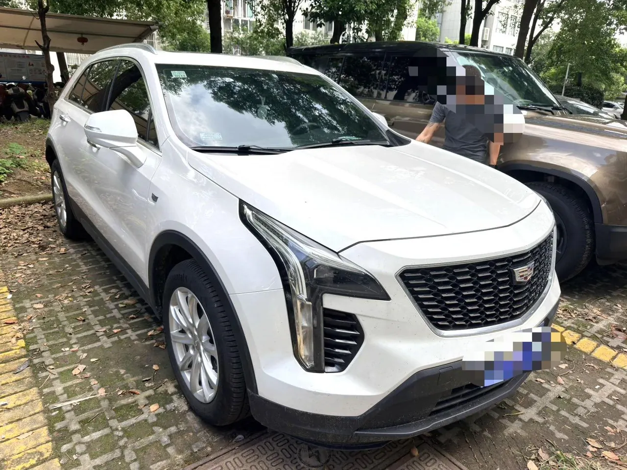 Cadillac 2021 XT4 2.0T 28T Two-Drive Leading Automatic Gear 3