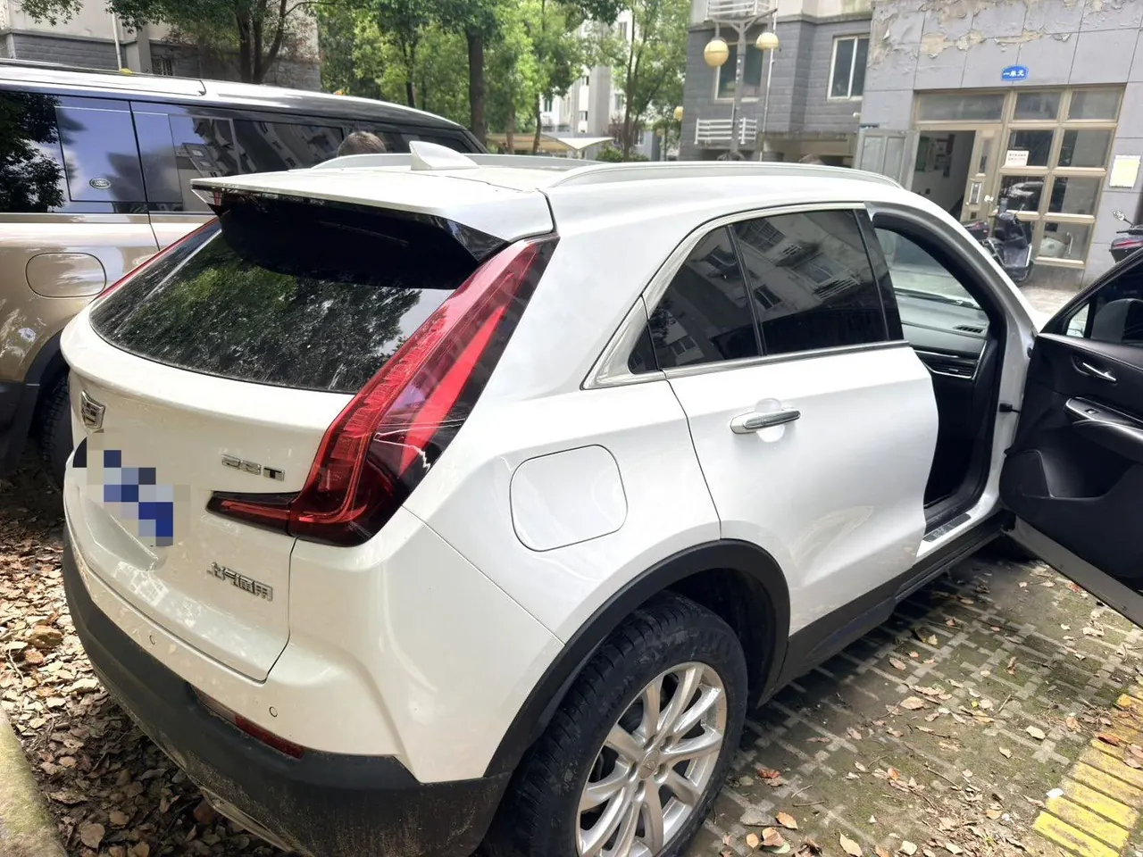 Cadillac 2021 XT4 2.0T 28T Two-Drive Leading Automatic Gear 5