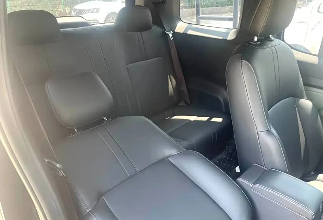 BaoJun 2023 Yueye Extreme Edition Automatic Transmission 4