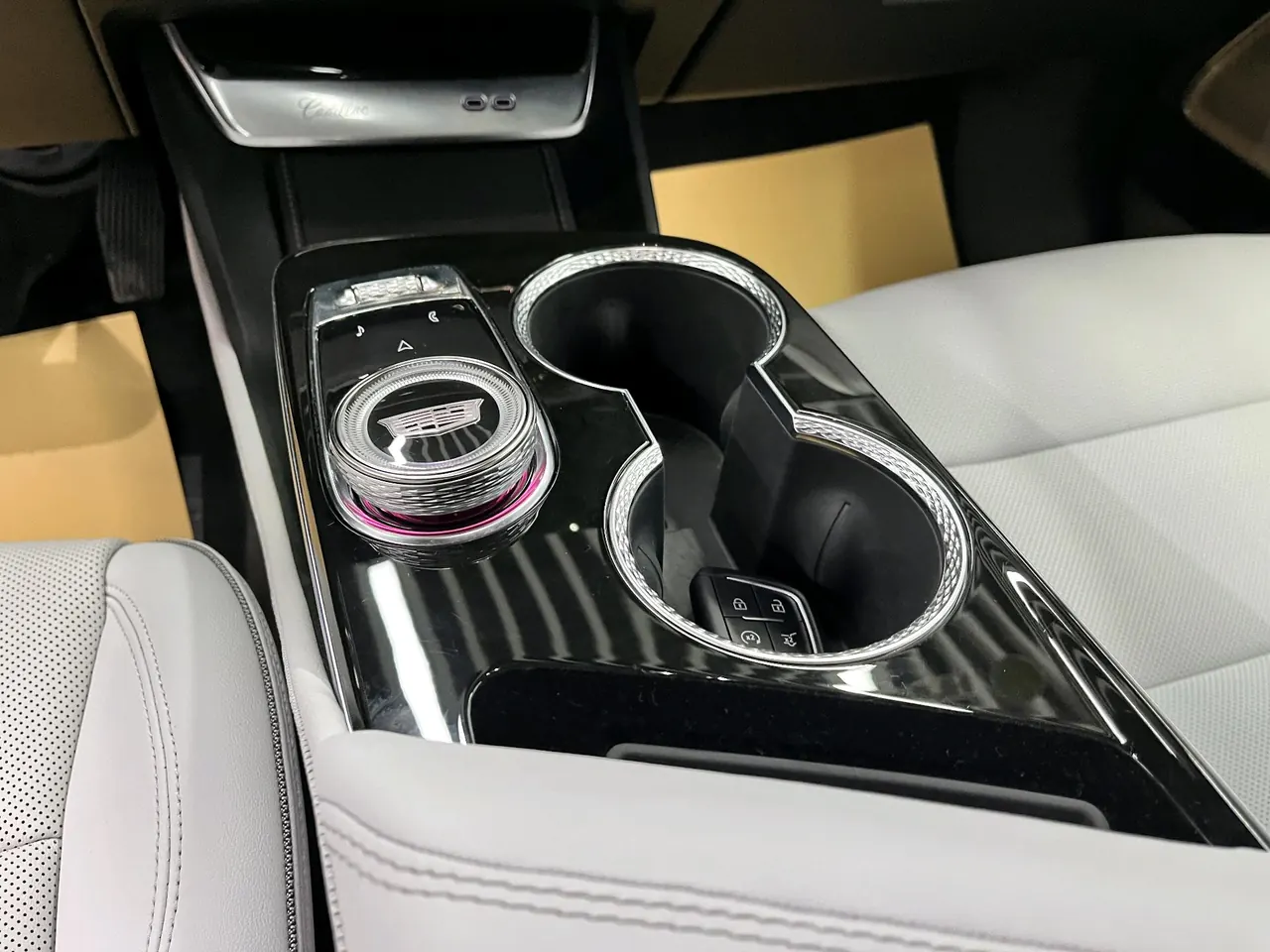 Cadillac 2023 GT4 48V 1.5T 25T honorable automatic gear 8