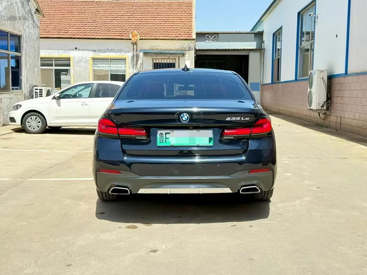 BMW 5 series new energy 2021 535Le 2.0T M sports suit automatic gear 4
