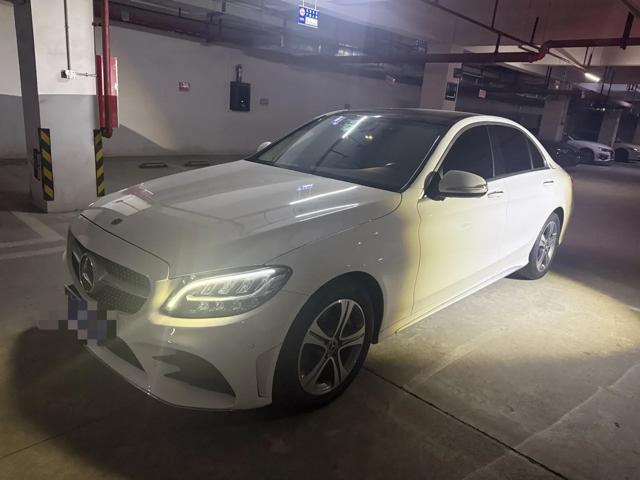 打开图片灯箱:Mercedes Benz Class C 2020 C 260 L 48V 1.5T (modified) automatic gear