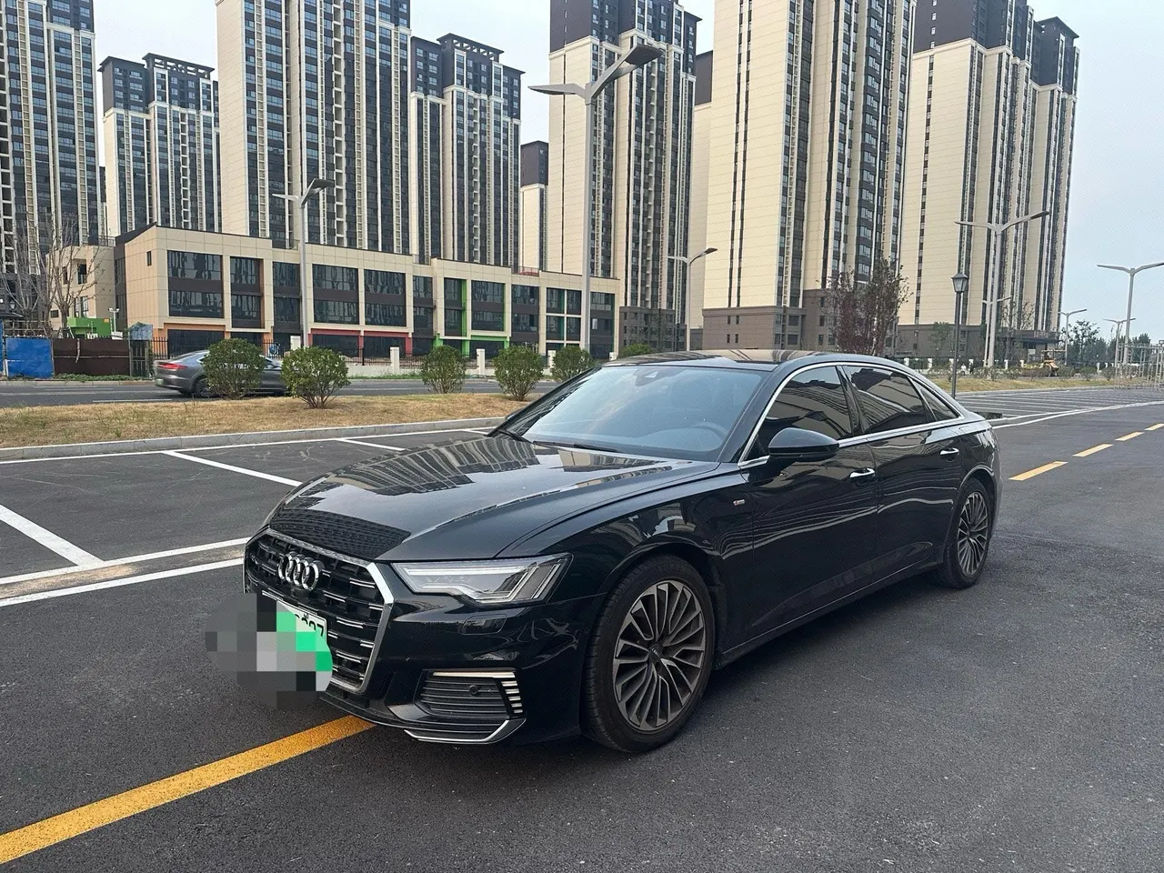 Open image lightbox: Audi 2020 A6L e-tron 2.0TFSI 55TFSI e Quattro automatic