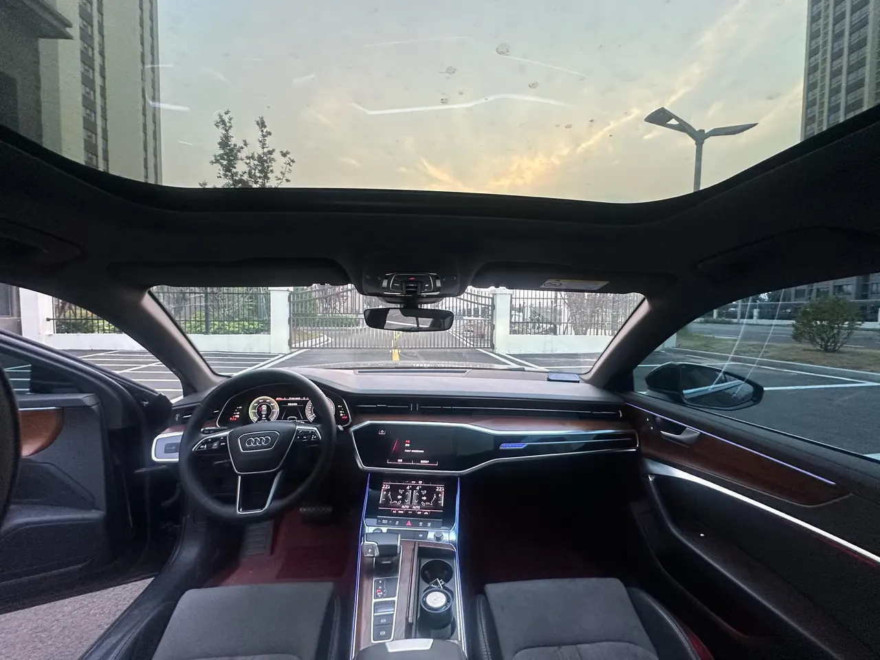 Audi 2020 A6L e-tron 2.0TFSI 55TFSI e Quattro automatic 6