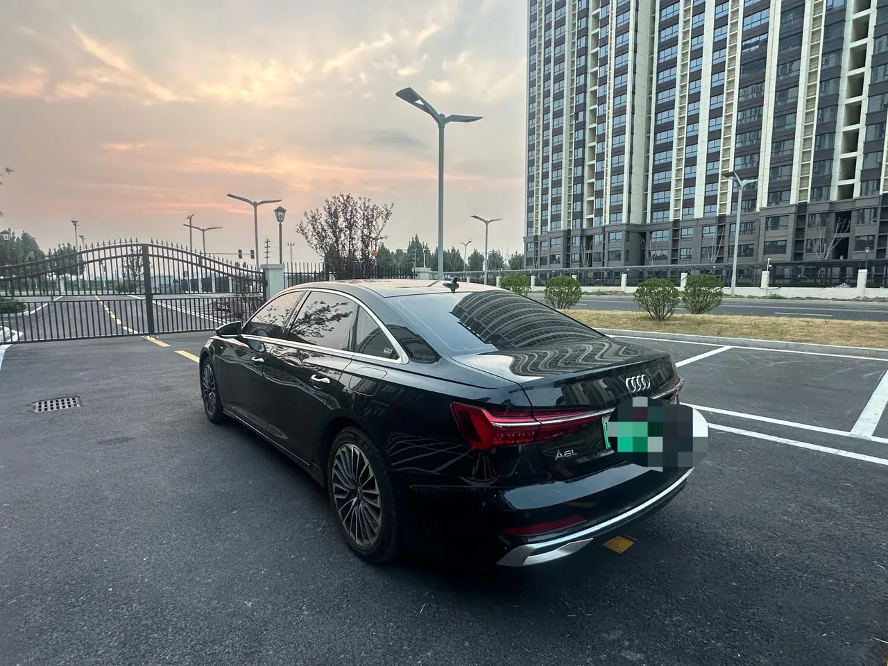 Audi 2020 A6L e-tron 2.0TFSI 55TFSI e Quattro automatic 7