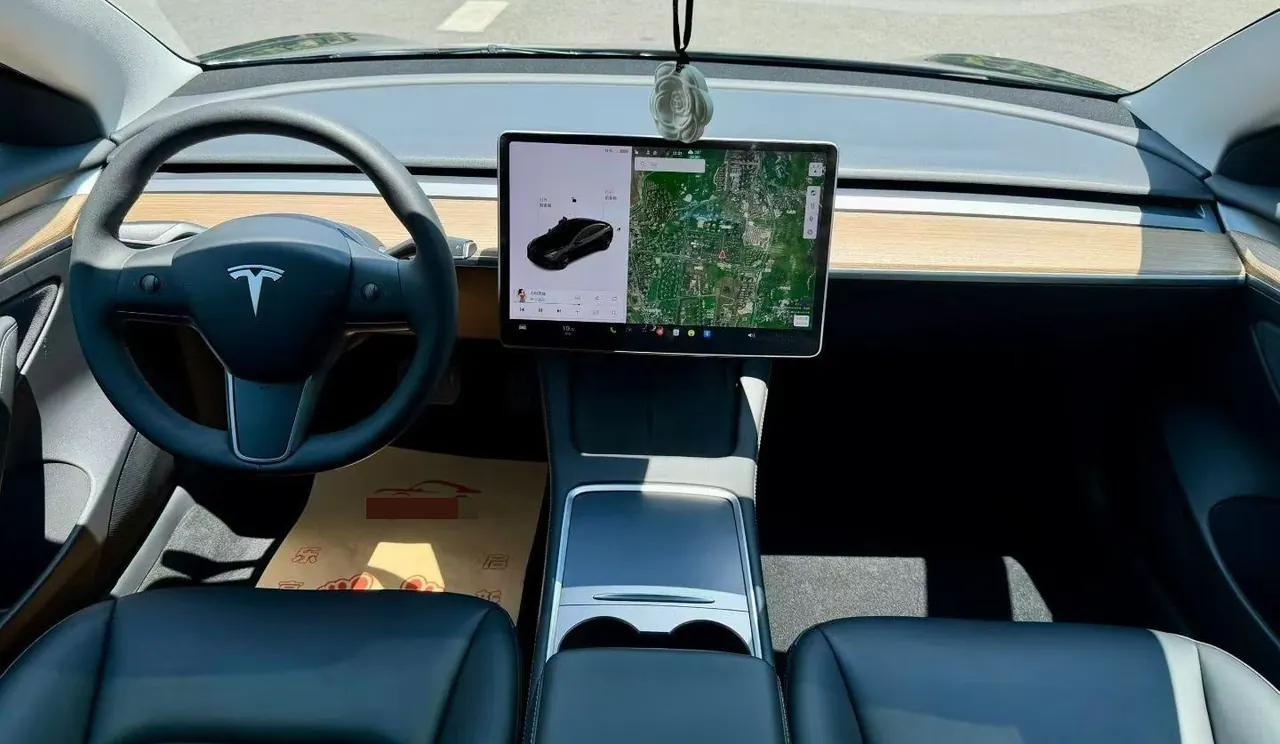 Tesla 2021 Model 3 Standard Endurance Rear Drive Upgraded Automatic Gear 2
