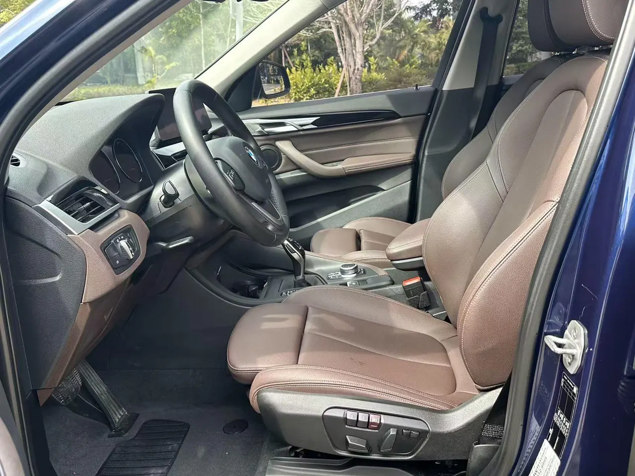 BMW 2020 X1 sDrive25Li 2.0T Leading Automatic Gear 8