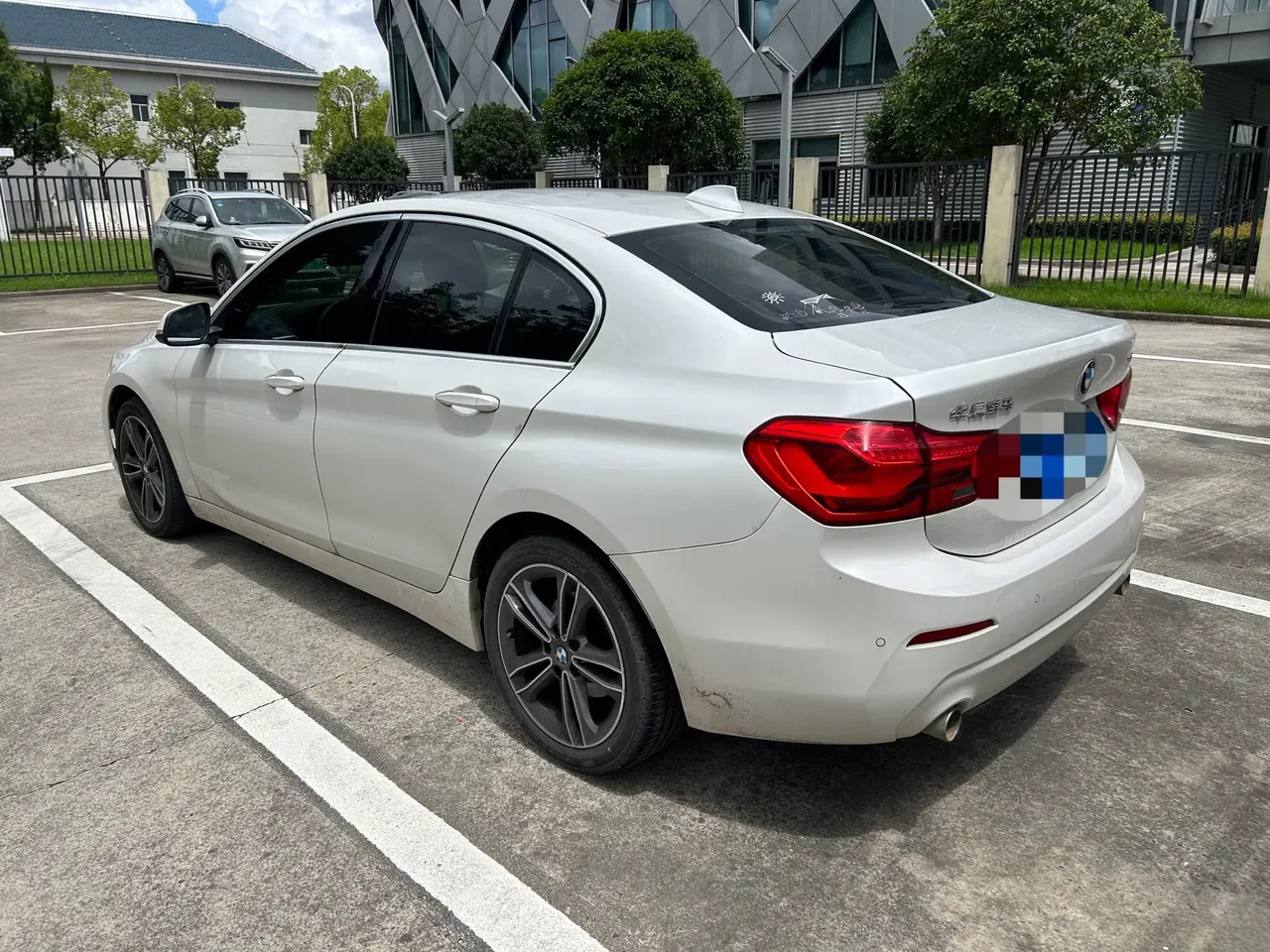 BMW 1 Series 2020 120i 1.5T Fashion Automatic 7