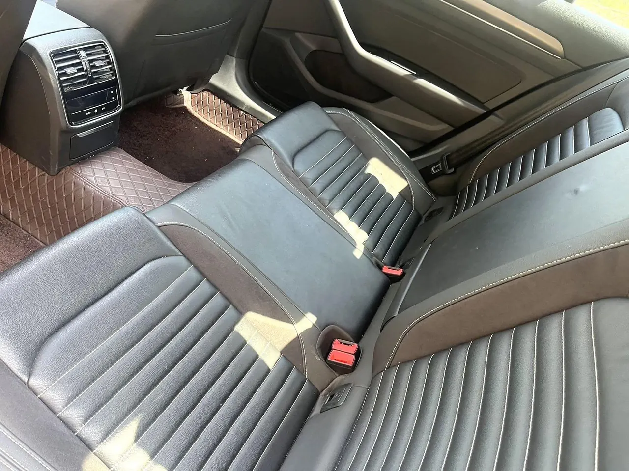 Volkswagen 2020 Magotan 2.0TSI 330TSI Leading Automatic 5
