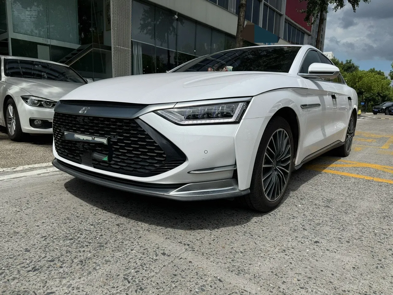 打开图片灯箱:BYD 2020 Han DM 2.0T four-wheel drive performance version luxury automatic gear