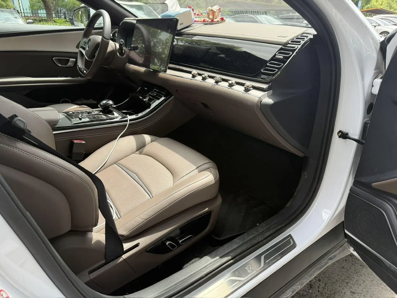 BYD 2020 Han DM 2.0T four-wheel drive performance version luxury automatic gear 6
