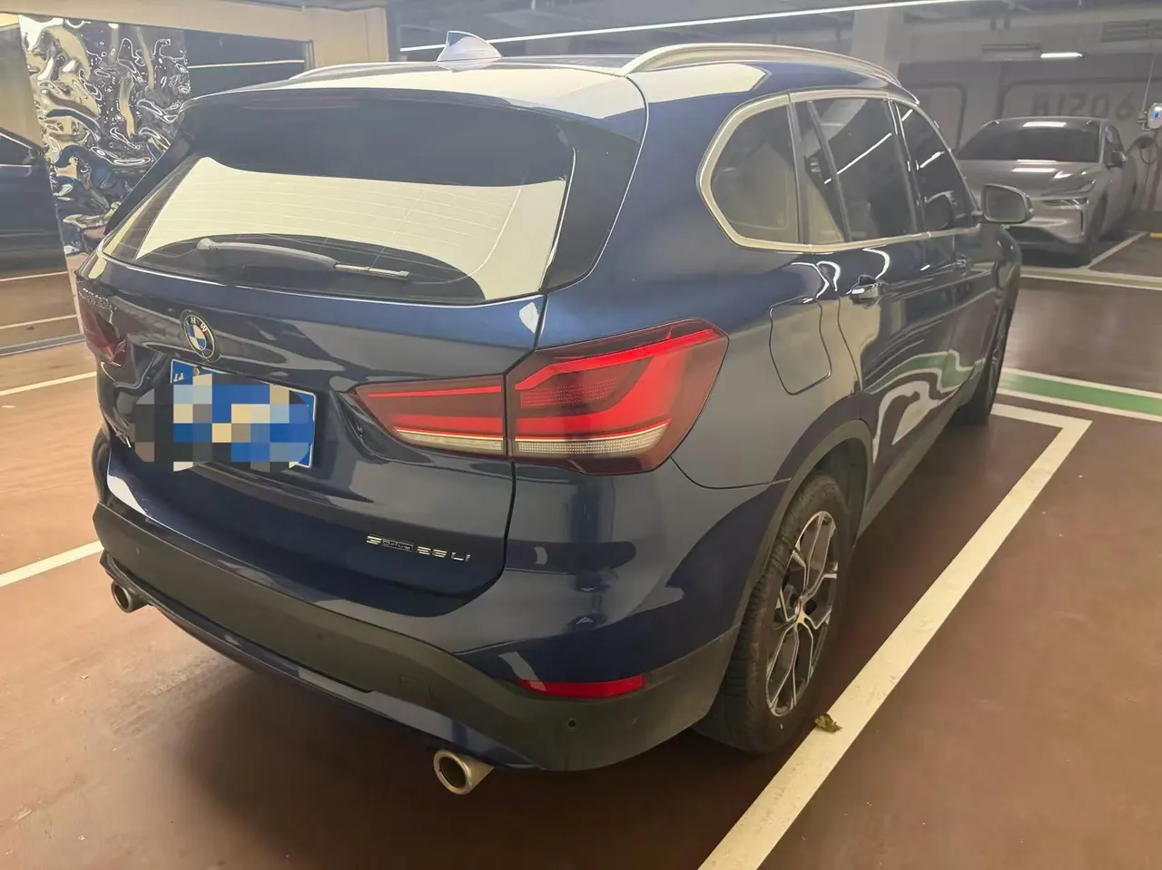 BMW 2021 X1 sDrive25Li 2.0T Leading Automatic Gear 4