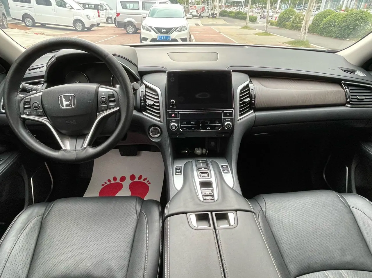 Honda 2020 Crown Road 2.0T 370TURBO Two-Drive Deluxe Automatic Gear 10