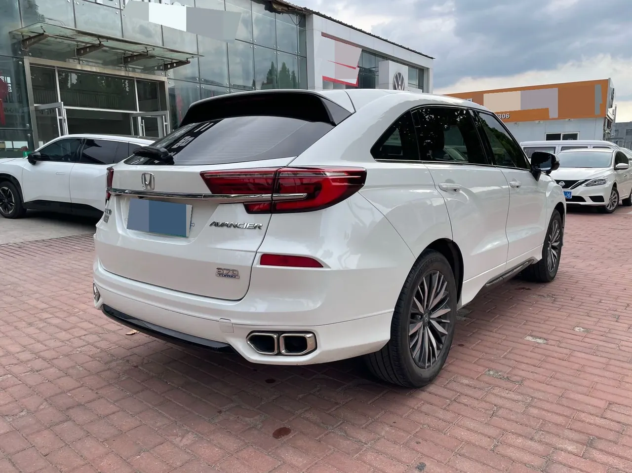 Honda 2020 Crown Road 2.0T 370TURBO Two-Drive Deluxe Automatic Gear 4