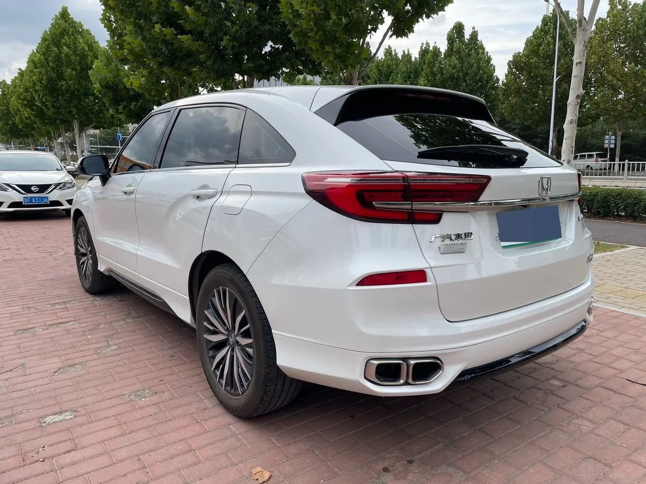 Honda 2020 Crown Road 2.0T 370TURBO Two-Drive Deluxe Automatic Gear 6