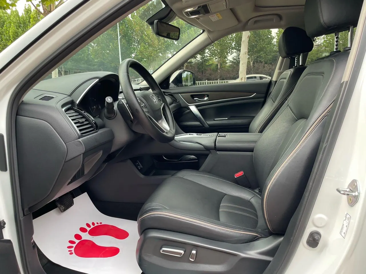 Honda 2020 Crown Road 2.0T 370TURBO Two-Drive Deluxe Automatic Gear 7