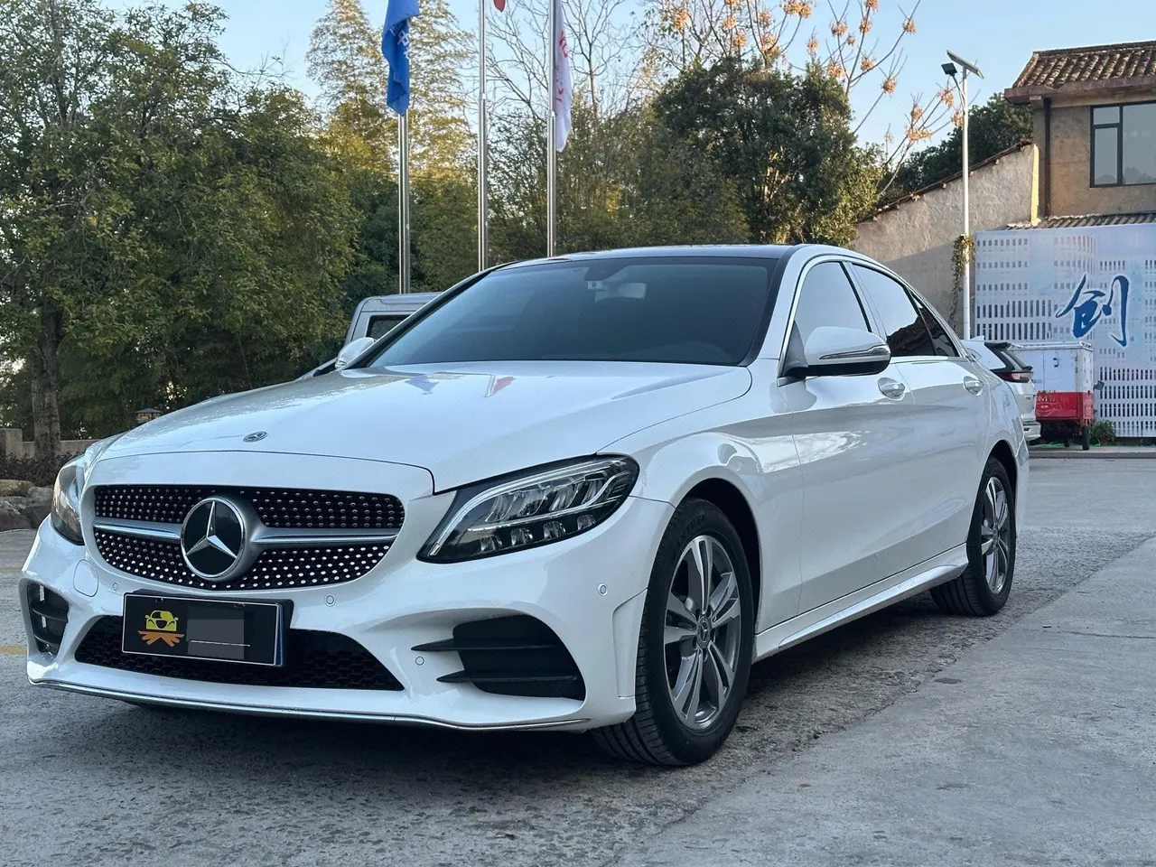 打开图片灯箱:Mercedes Benz Class C 2020 C 200 L 1.5T Fashion Sports Edition (Modified) Automatic Gear