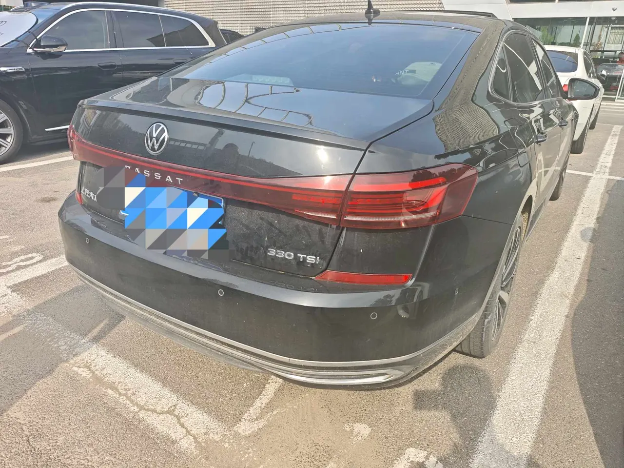 Volkswagen 2022 Passat 2.0TSI 330TSI Deluxe Edition Automatic 2