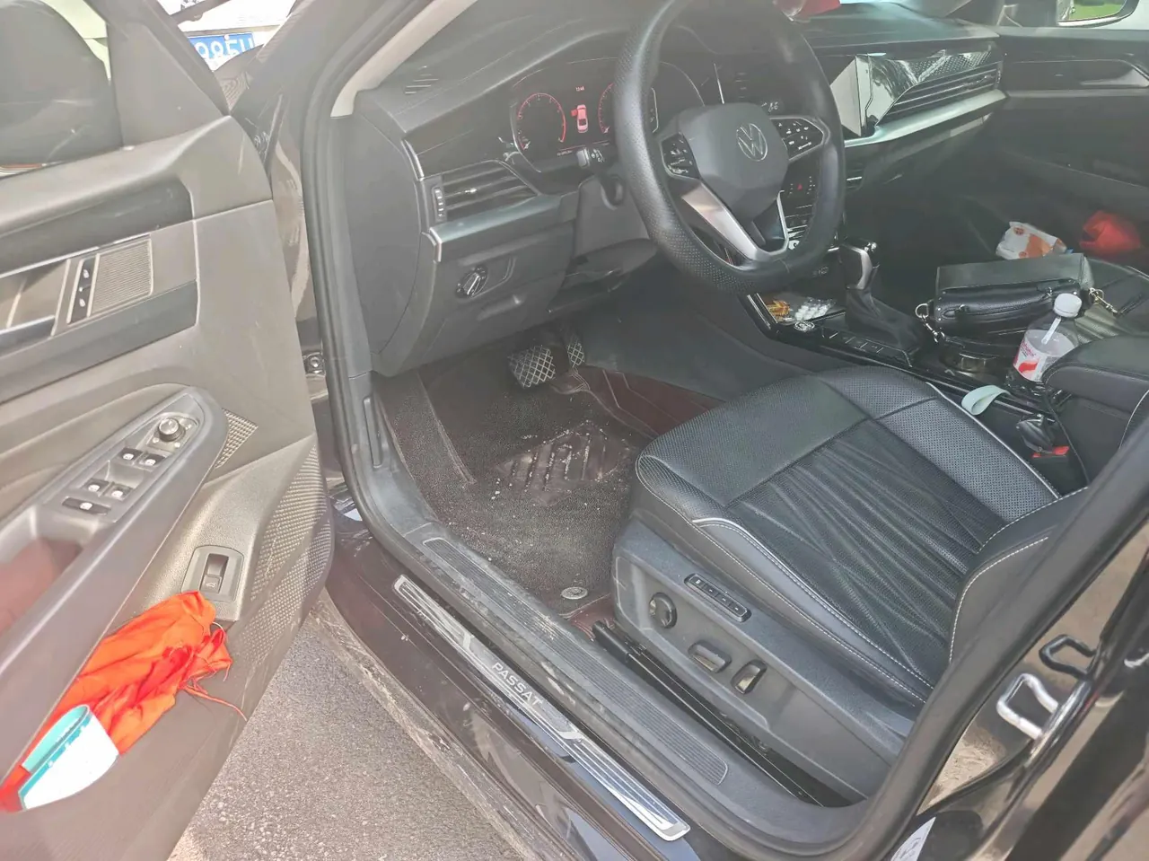 Volkswagen 2022 Passat 2.0TSI 330TSI Deluxe Edition Automatic 3