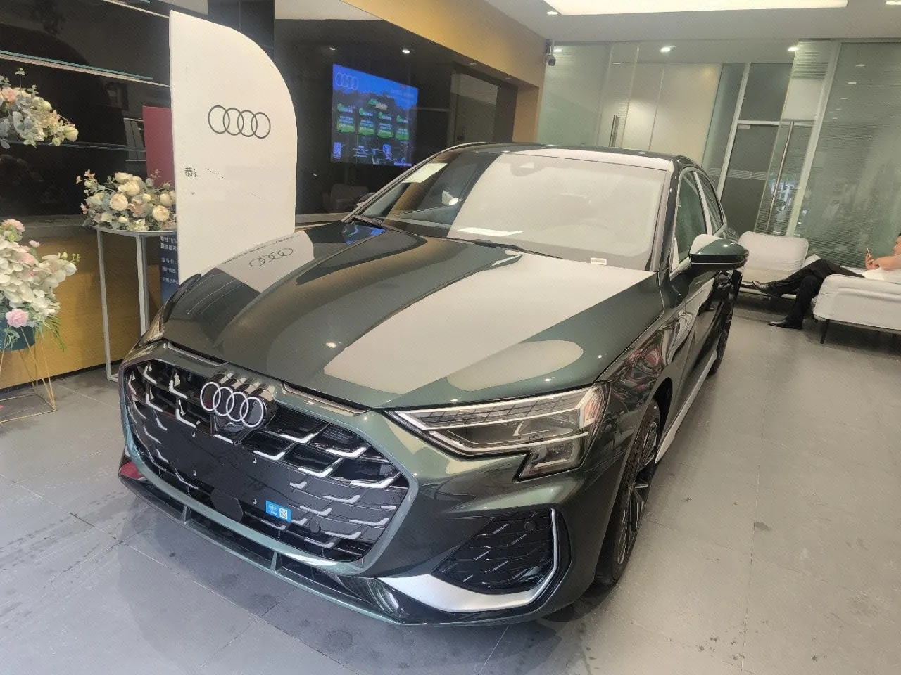 打开图片灯箱:Audi 2026 A3L Limousine 1.5TFSI 35TFSI Flying Pleasant (Modified) Automatic Gear