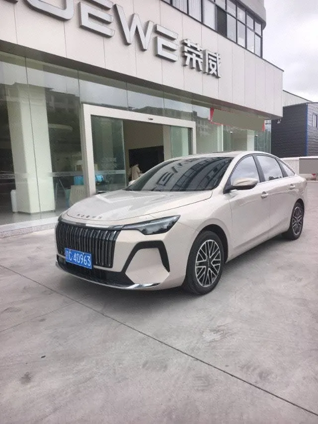 Roewe 2026 i6 1.5 Stepless Edition Automatic Gear - View 1