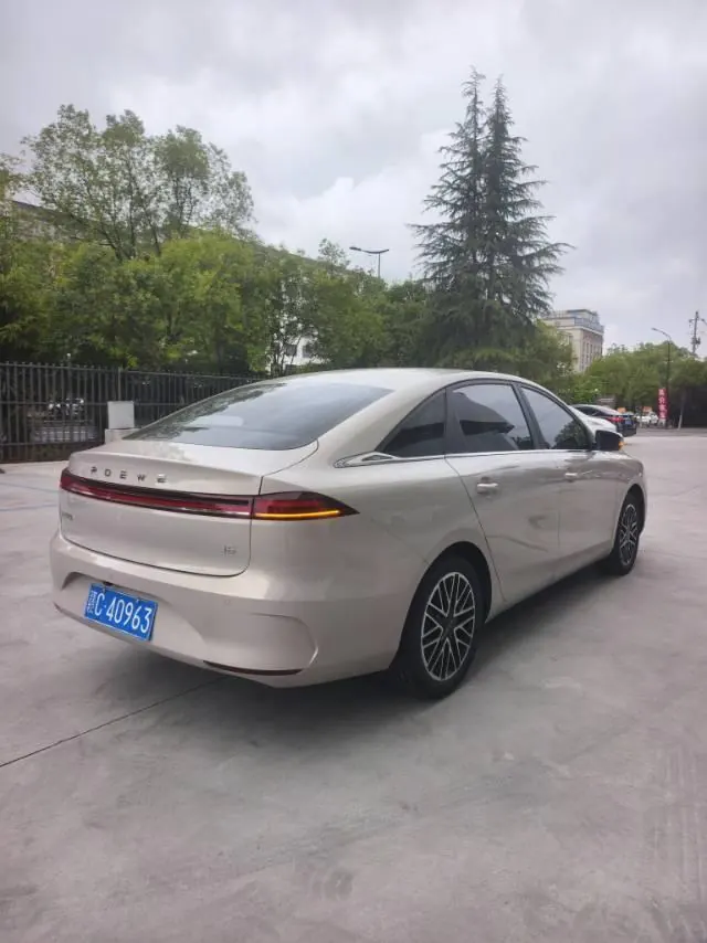 Roewe 2026 i6 1.5 Stepless Edition Automatic Gear 9