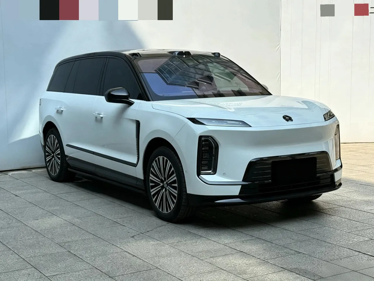 NIO 2026 ES 9 102kWh Administrative Island Signature Edition Automatic Gear 3