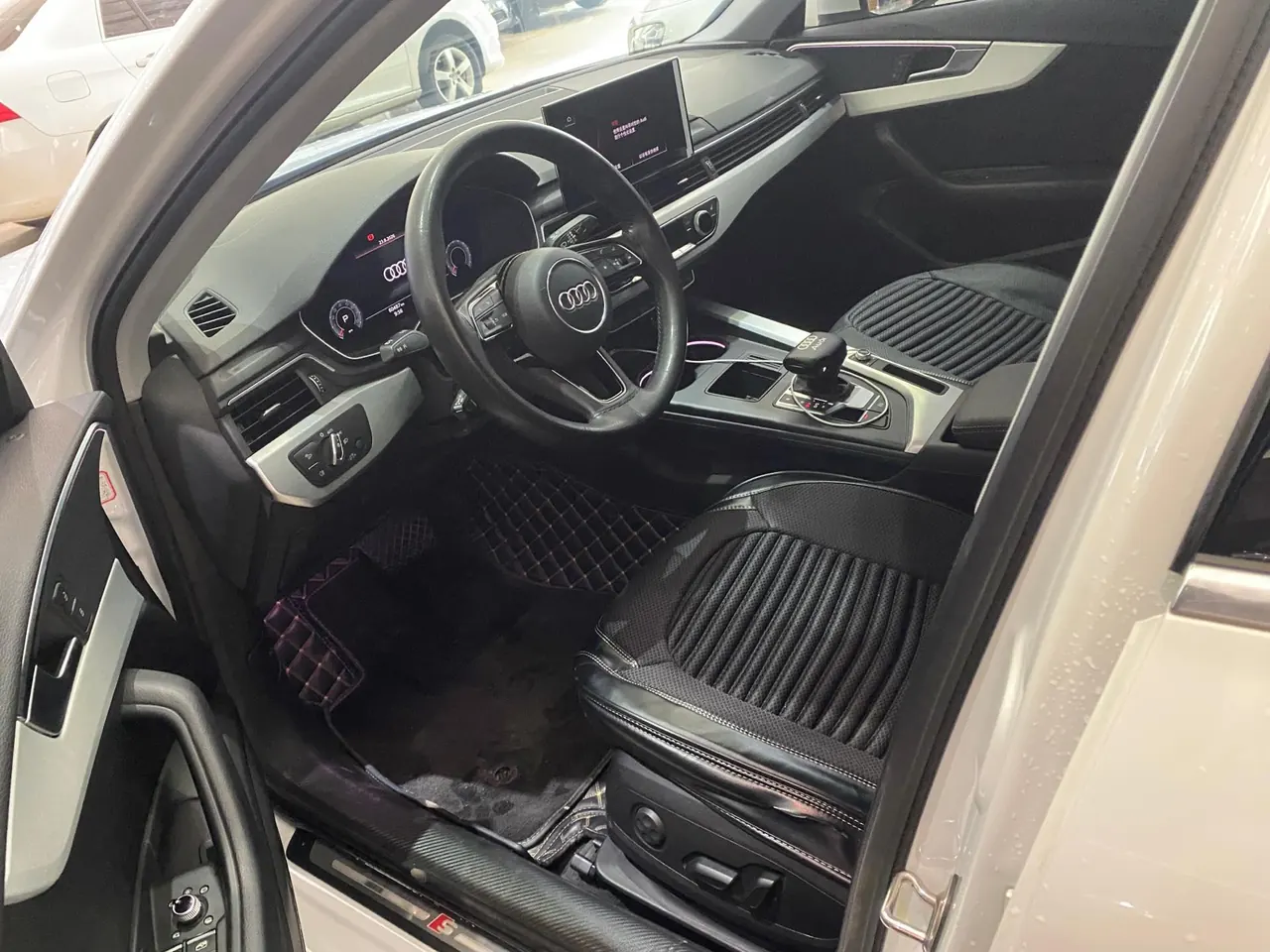 Audi 2020 A4L 2.0TFSI 40TFSI Deluxe Dynamic Automatic 2