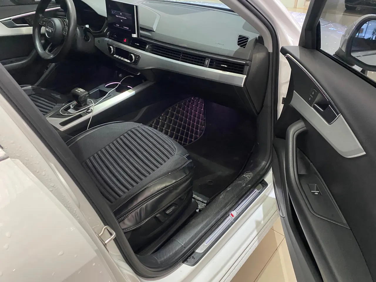 Audi 2020 A4L 2.0TFSI 40TFSI Deluxe Dynamic Automatic 6