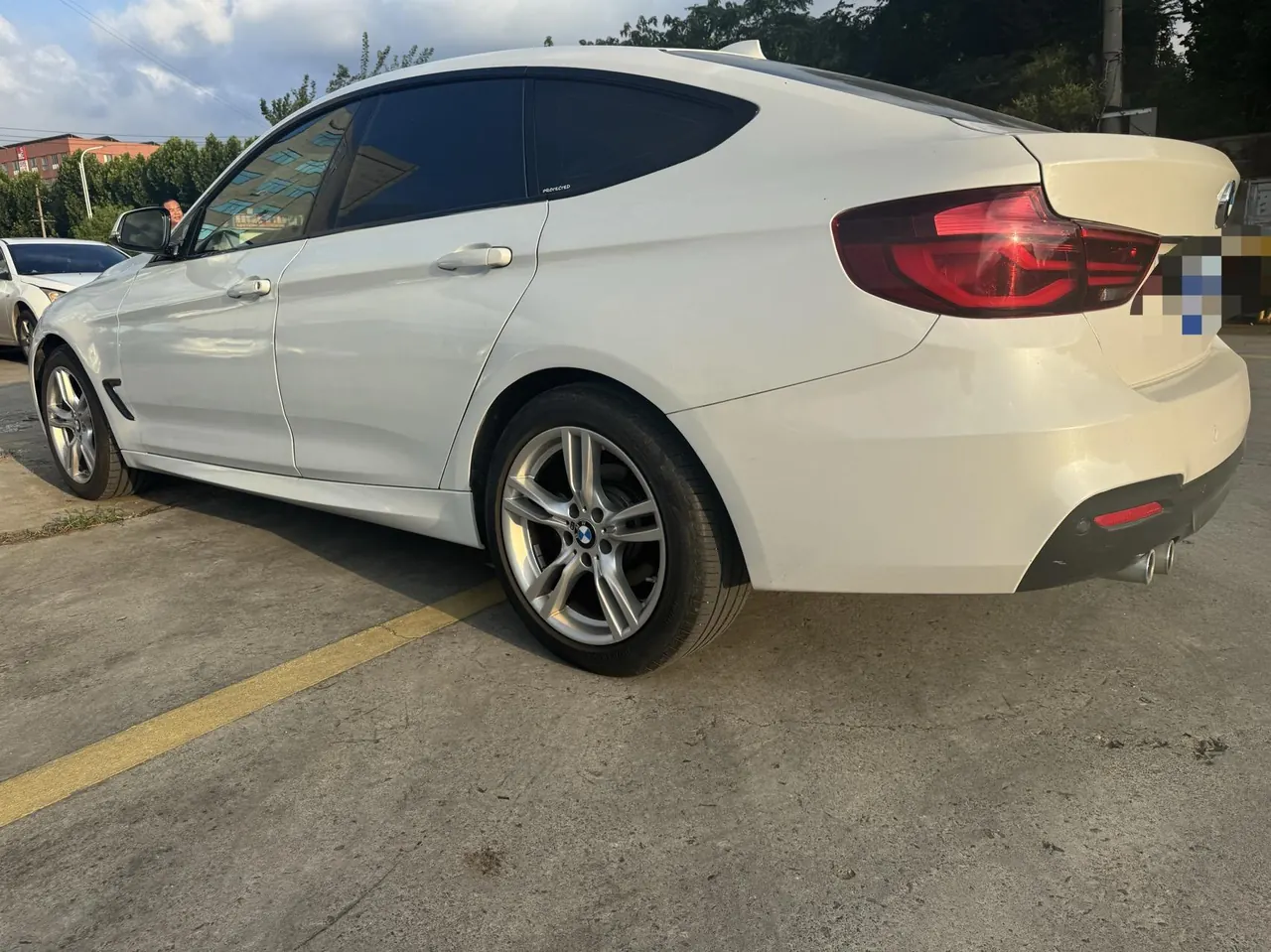 BMW 3 Series GT (Imported) 2020 GT 320i 2.0T M Sports Suit Automatic Gear 5