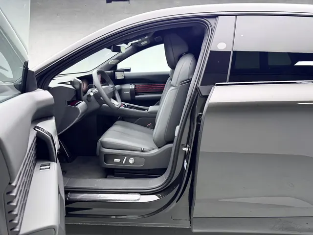 Audi 2026 E7X Pioneer Pro Automatic 4